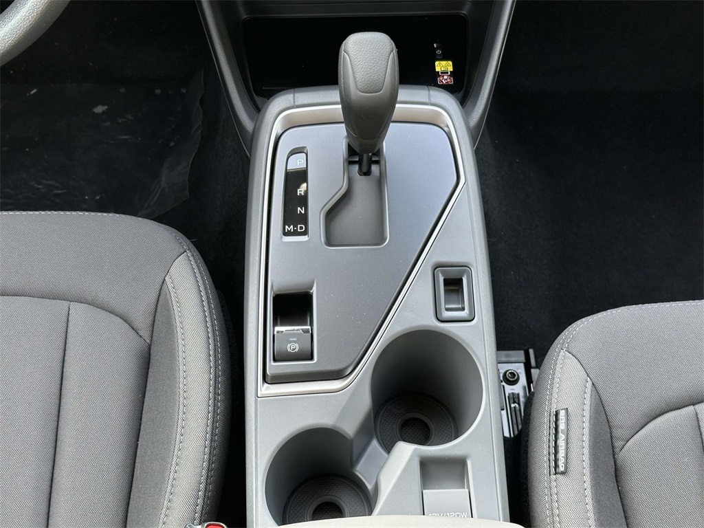 Vehicle image 22 of 25