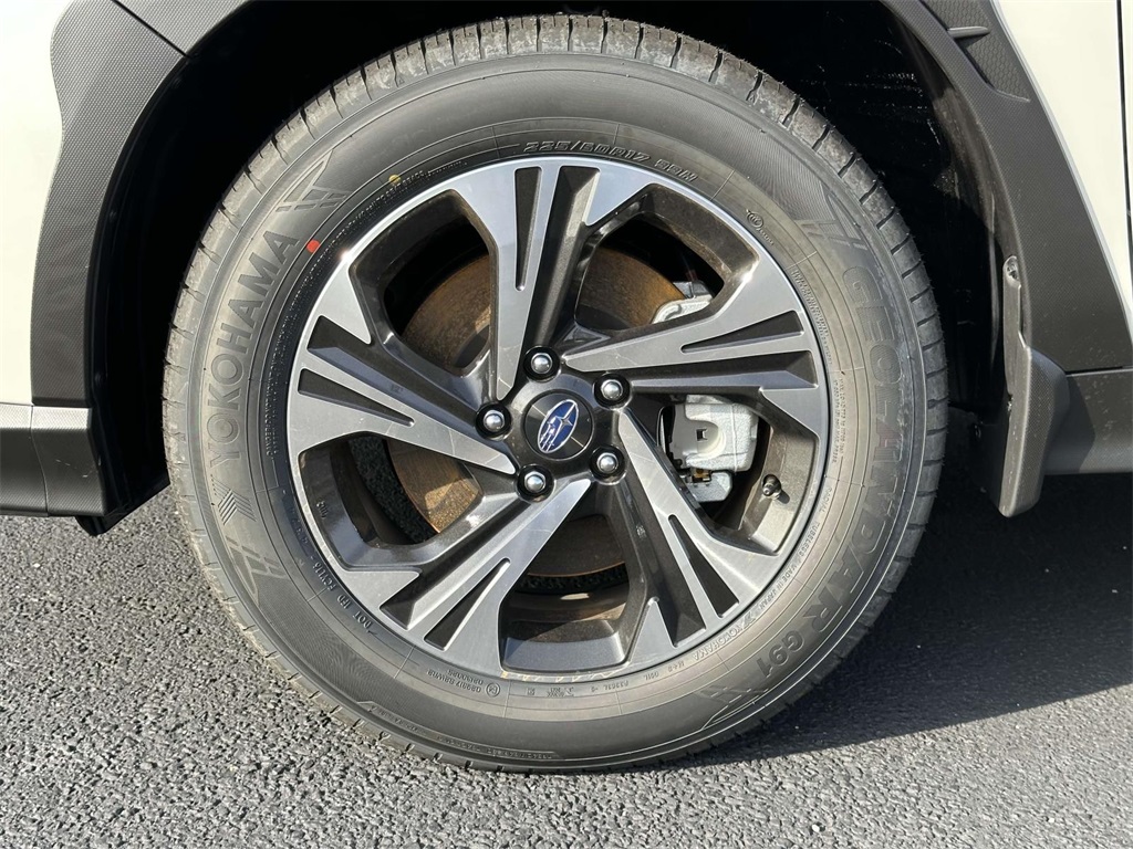 Vehicle image 7 of 25