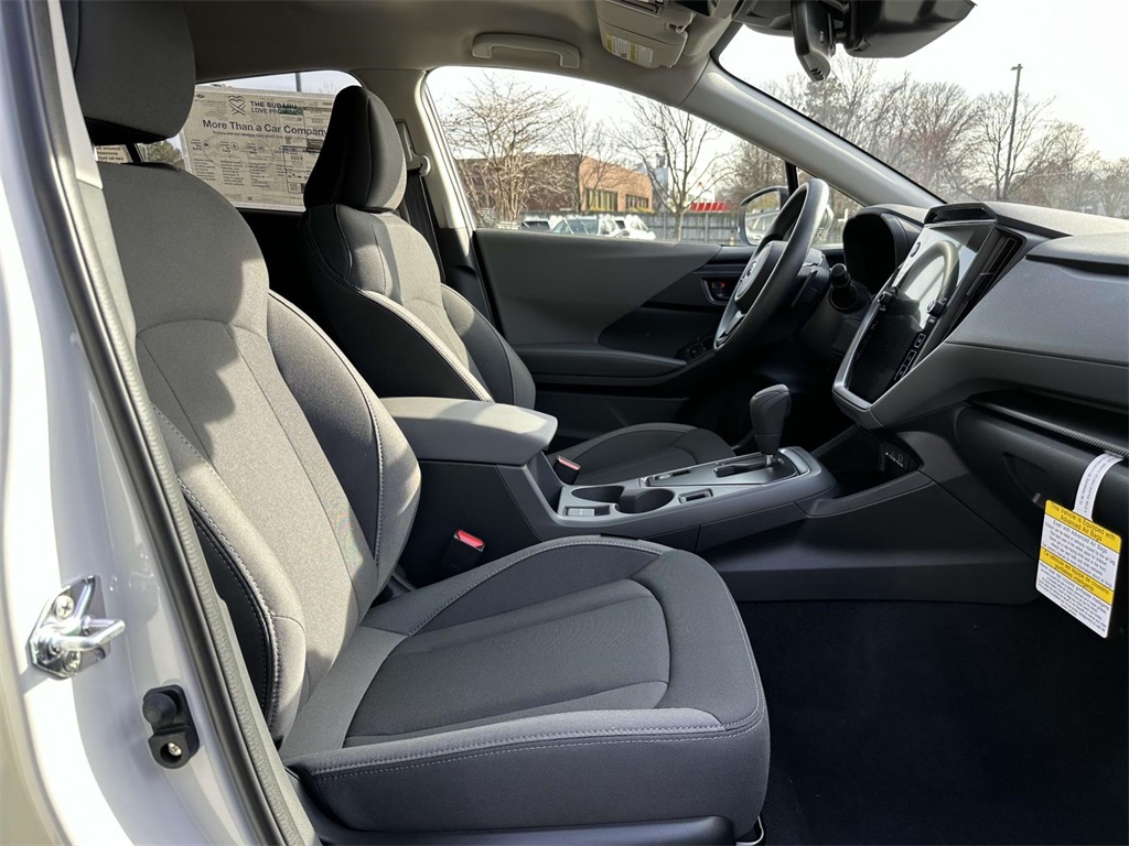 Vehicle image 10 of 25
