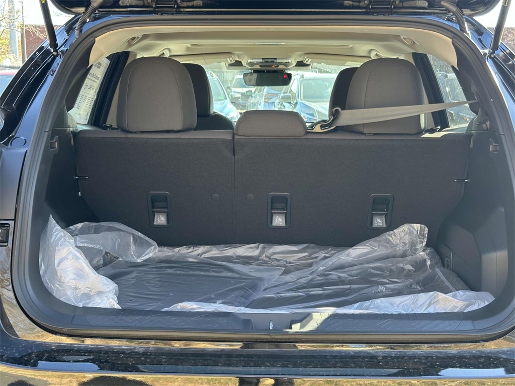 Vehicle image 12 of 25
