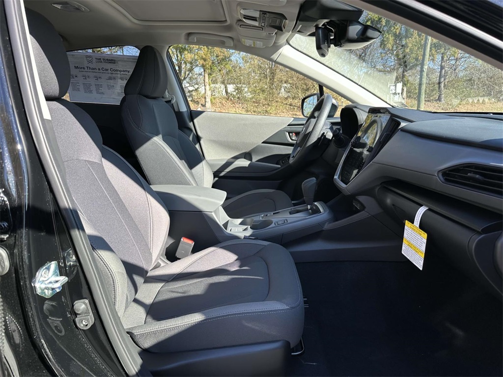 Vehicle image 10 of 25