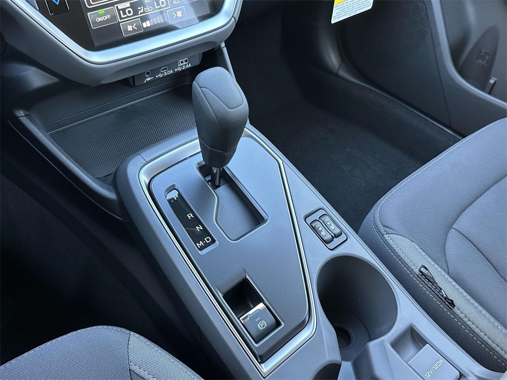 Vehicle image 23 of 25