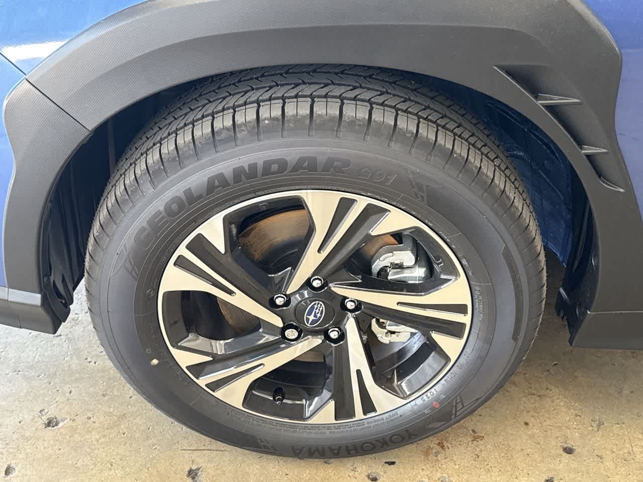 Vehicle image 11 of 29