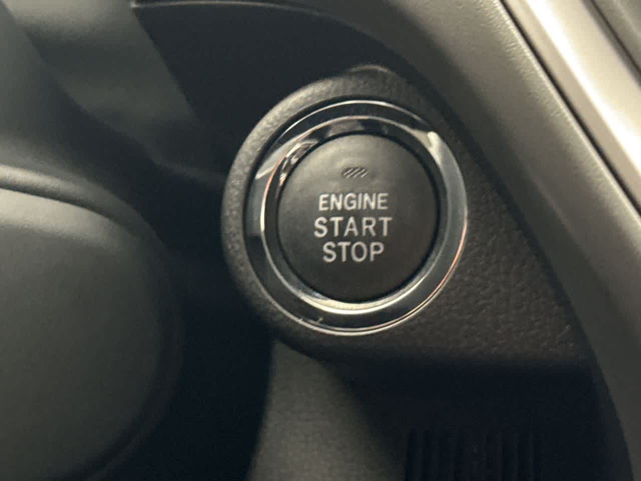 Vehicle image 17 of 29