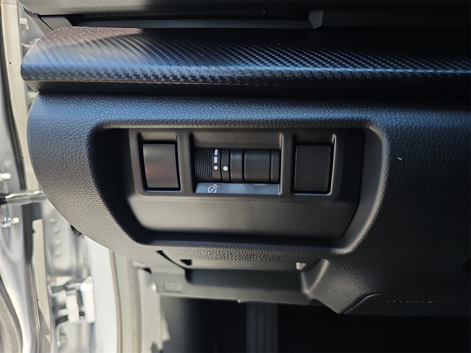 2025 Subaru Crosstrek Premium Image 32 of 37