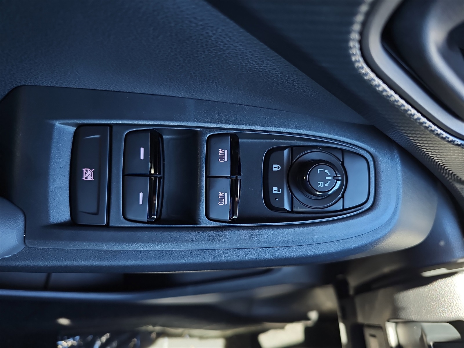 2025 Subaru Crosstrek Premium Image 36 of 37