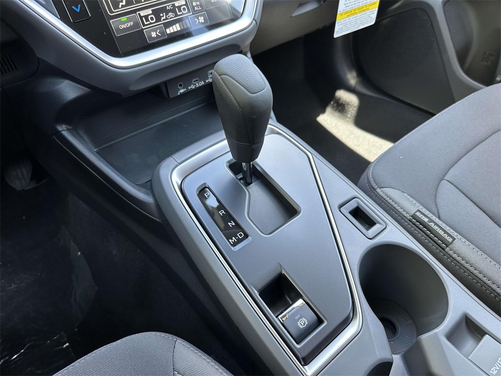 Vehicle image 23 of 25