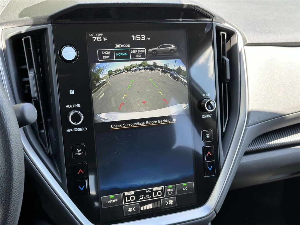 Vehicle image 21 of 25
