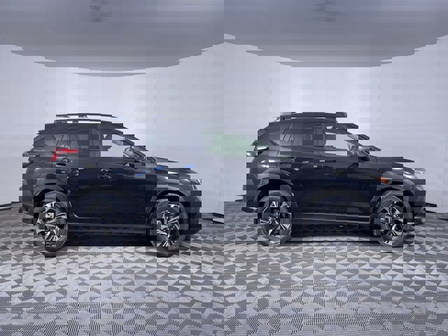 Vehicle image 5 of 25