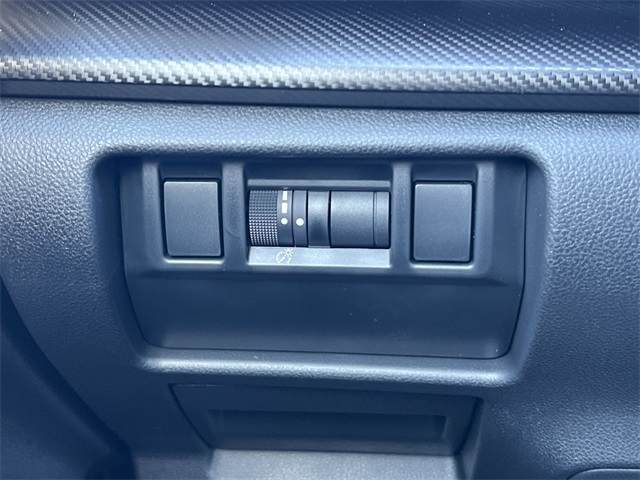 2025 Subaru Crosstrek Premium Image 19 of 30