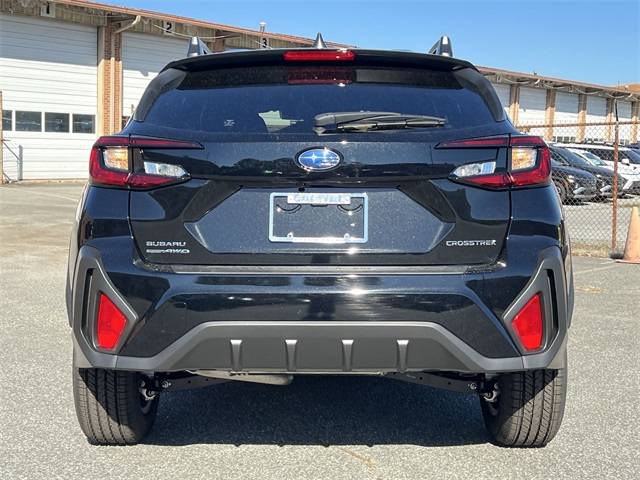2025 Subaru Crosstrek Premium Image 2 of 30