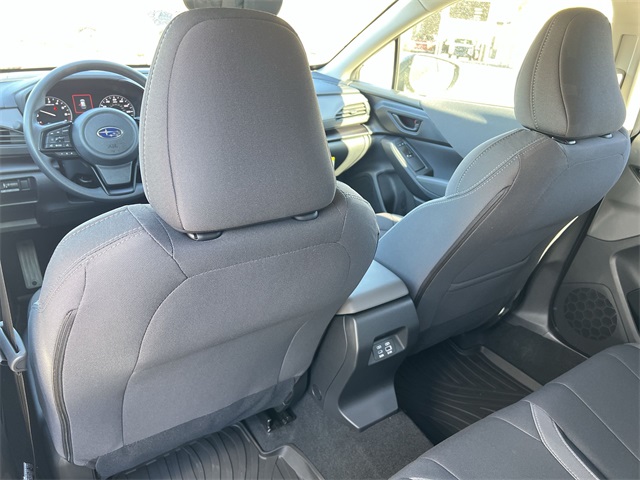 2025 Subaru Crosstrek Premium Image 17 of 38