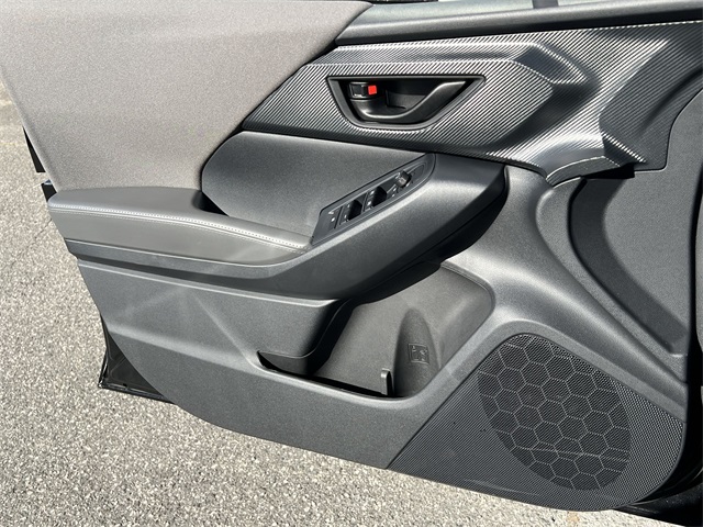 2025 Subaru Crosstrek Premium Image 25 of 38