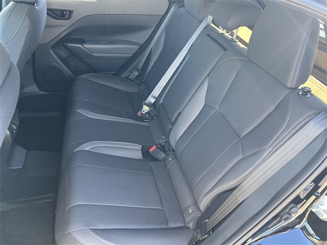 2025 Subaru Crosstrek Premium Image 16 of 38