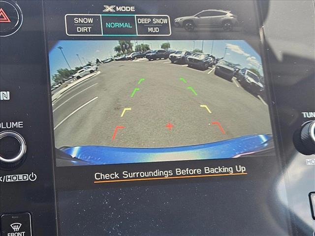 Vehicle image 14 of 17