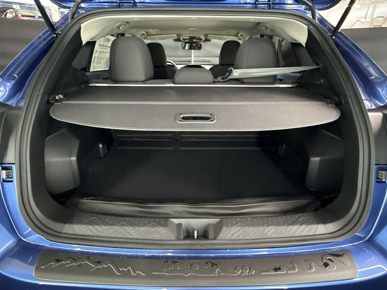 Vehicle image 25 of 29
