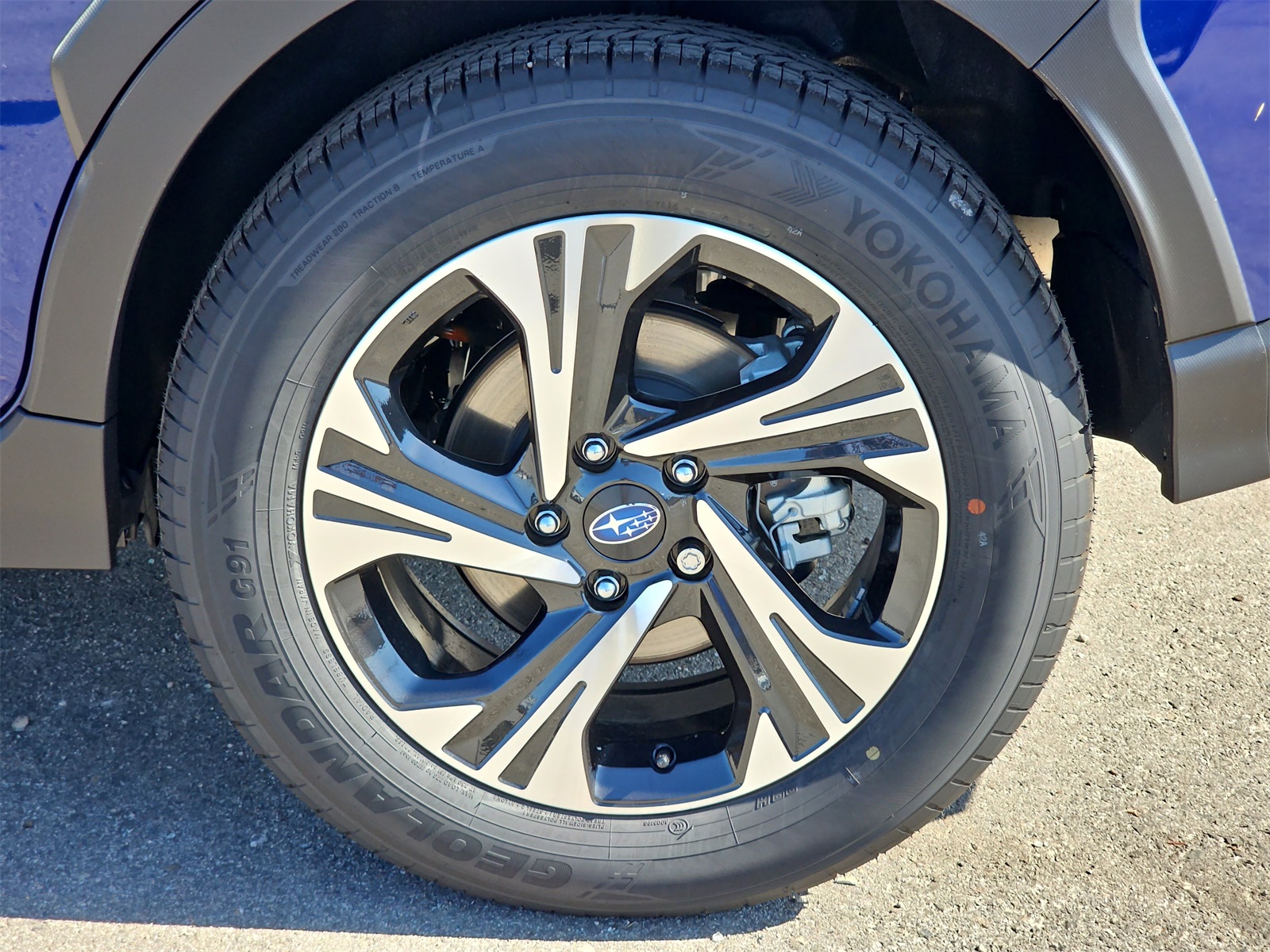 2025 Subaru Crosstrek Premium Image 10 of 37