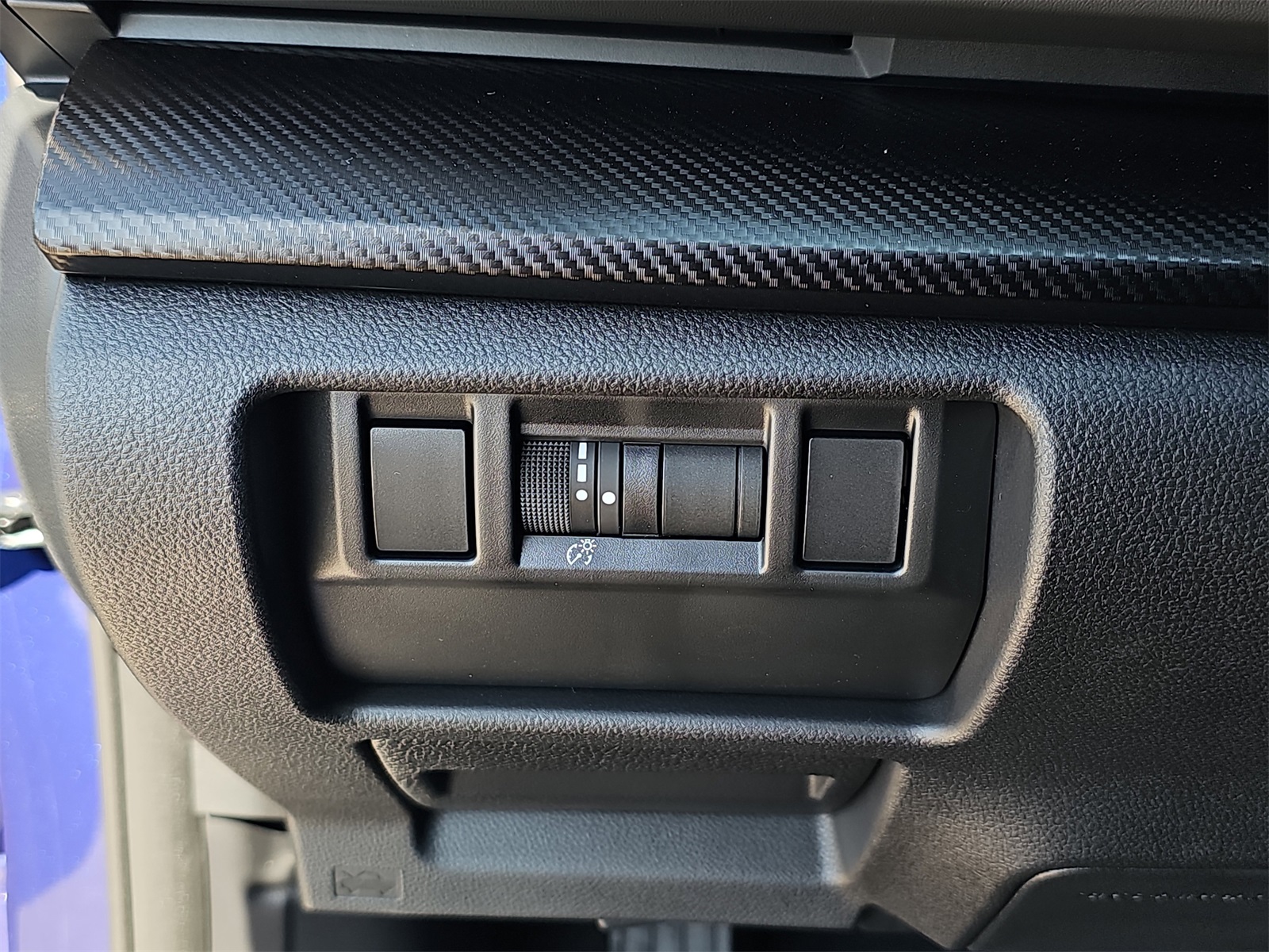 2025 Subaru Crosstrek Premium Image 36 of 37