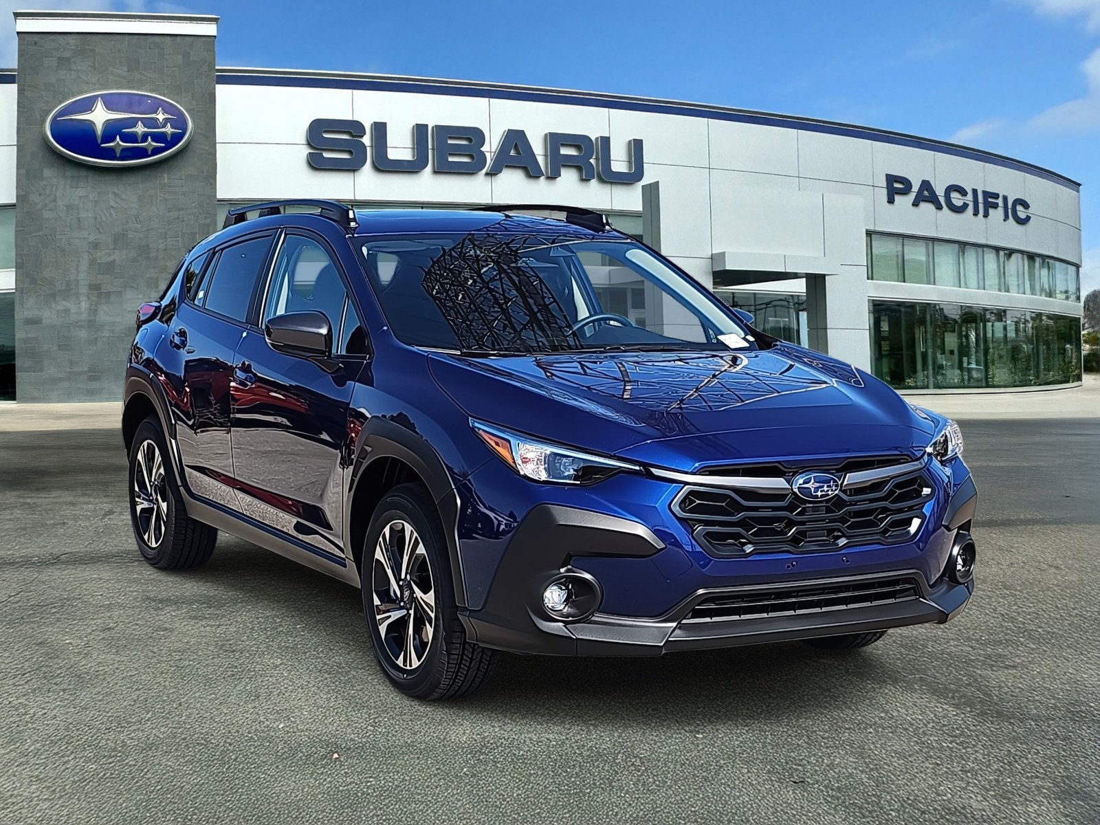 2025 Subaru Crosstrek Premium Image 3 of 37