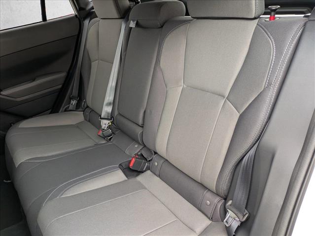 2025 Subaru Crosstrek Premium Image 8 of 17