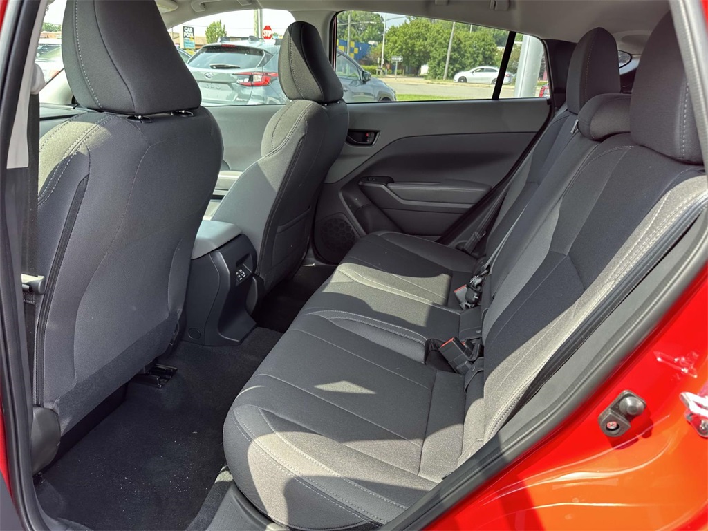 Vehicle image 13 of 25