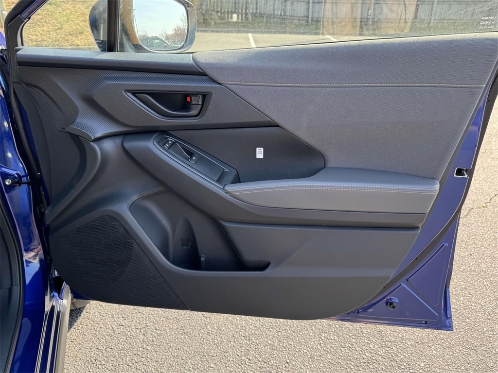 Vehicle image 8 of 26