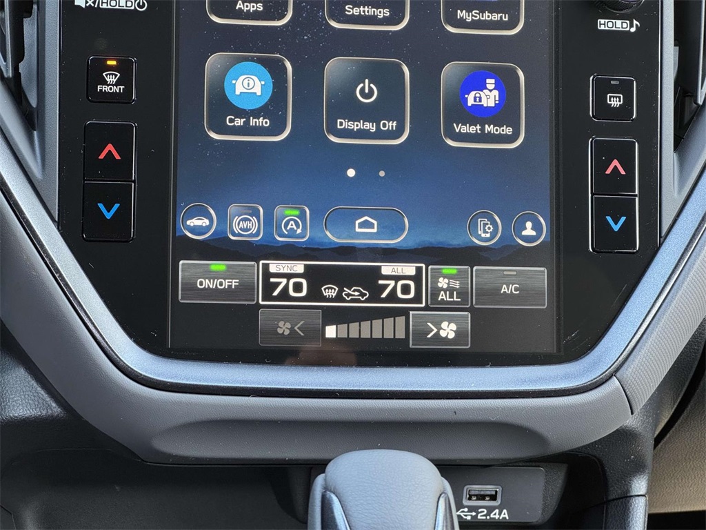 Vehicle image 23 of 26