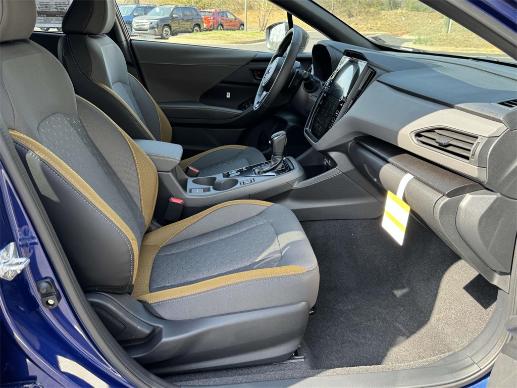 Vehicle image 10 of 26