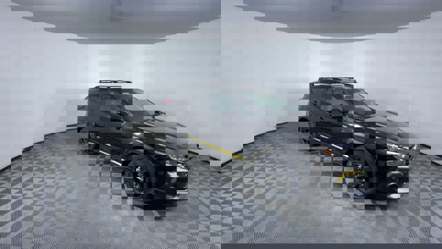 Vehicle image 4 of 27