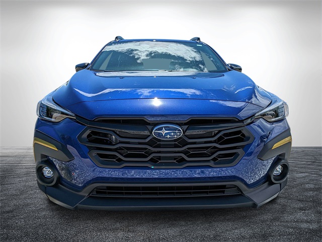 2025 Subaru Crosstrek Sport Image 2 of 30