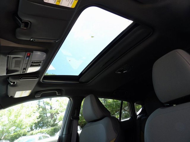 2025 Subaru Crosstrek Sport Image 16 of 19