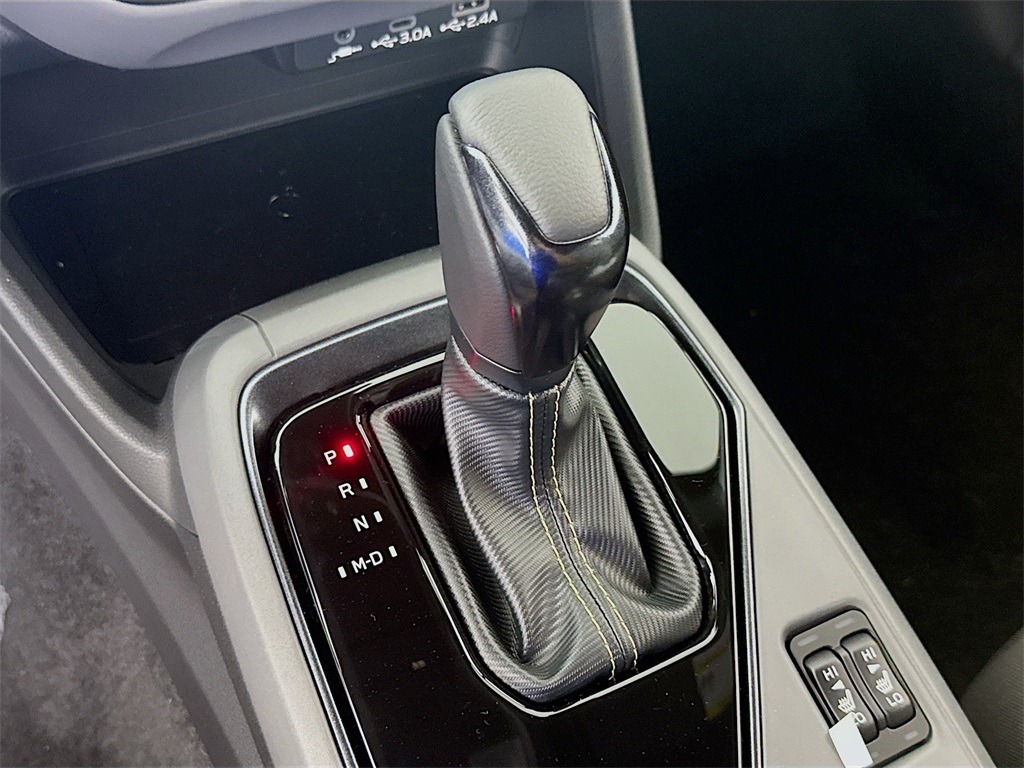 Vehicle image 15 of 29