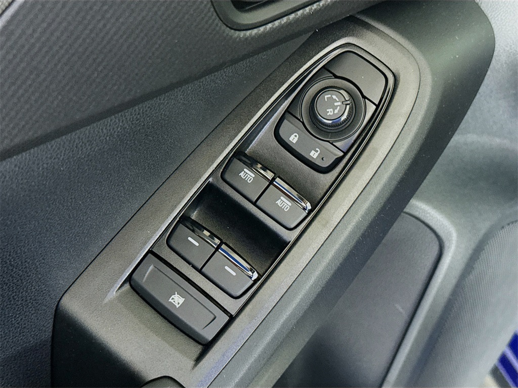 Vehicle image 16 of 29