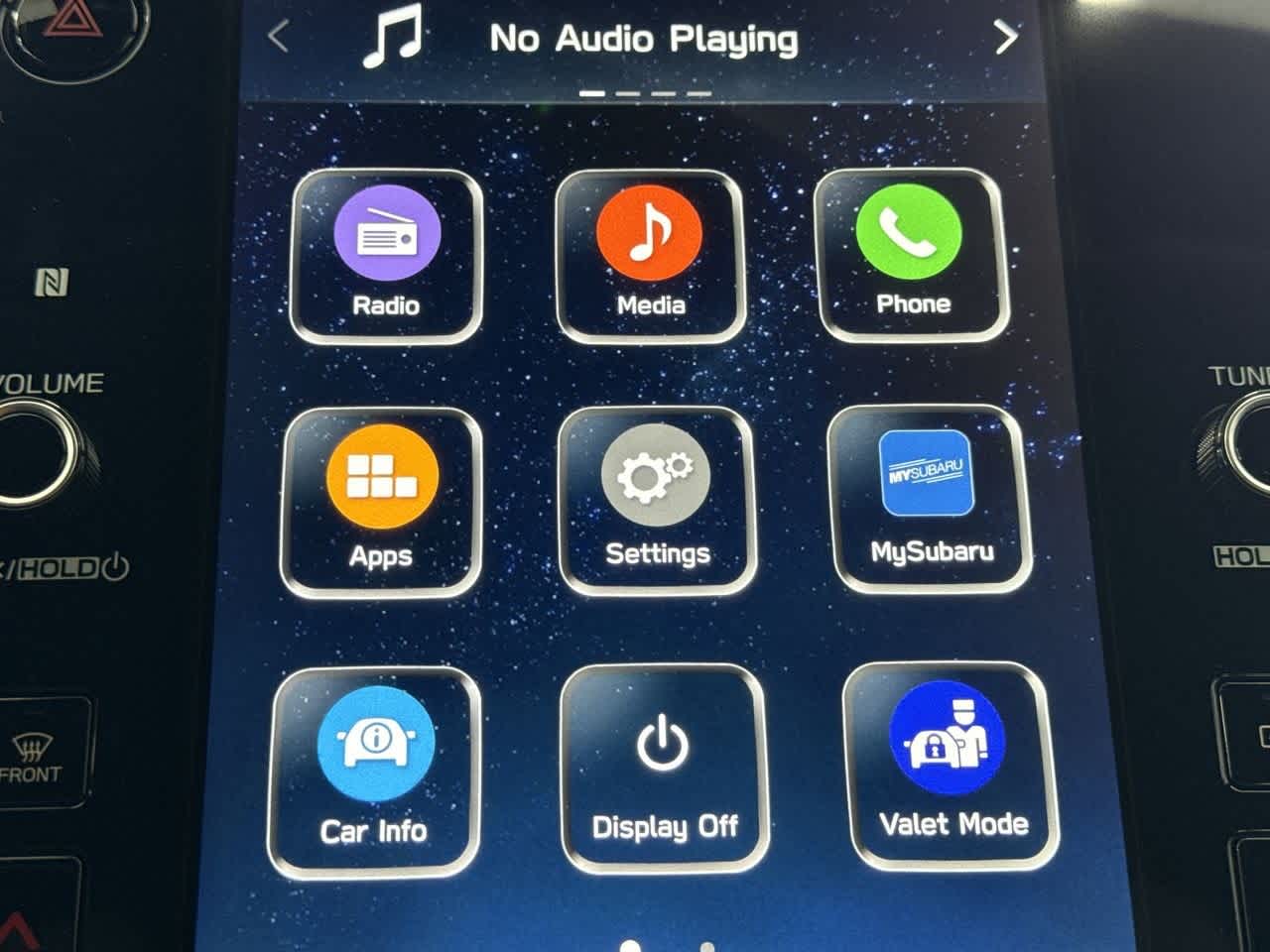 Vehicle image 18 of 29