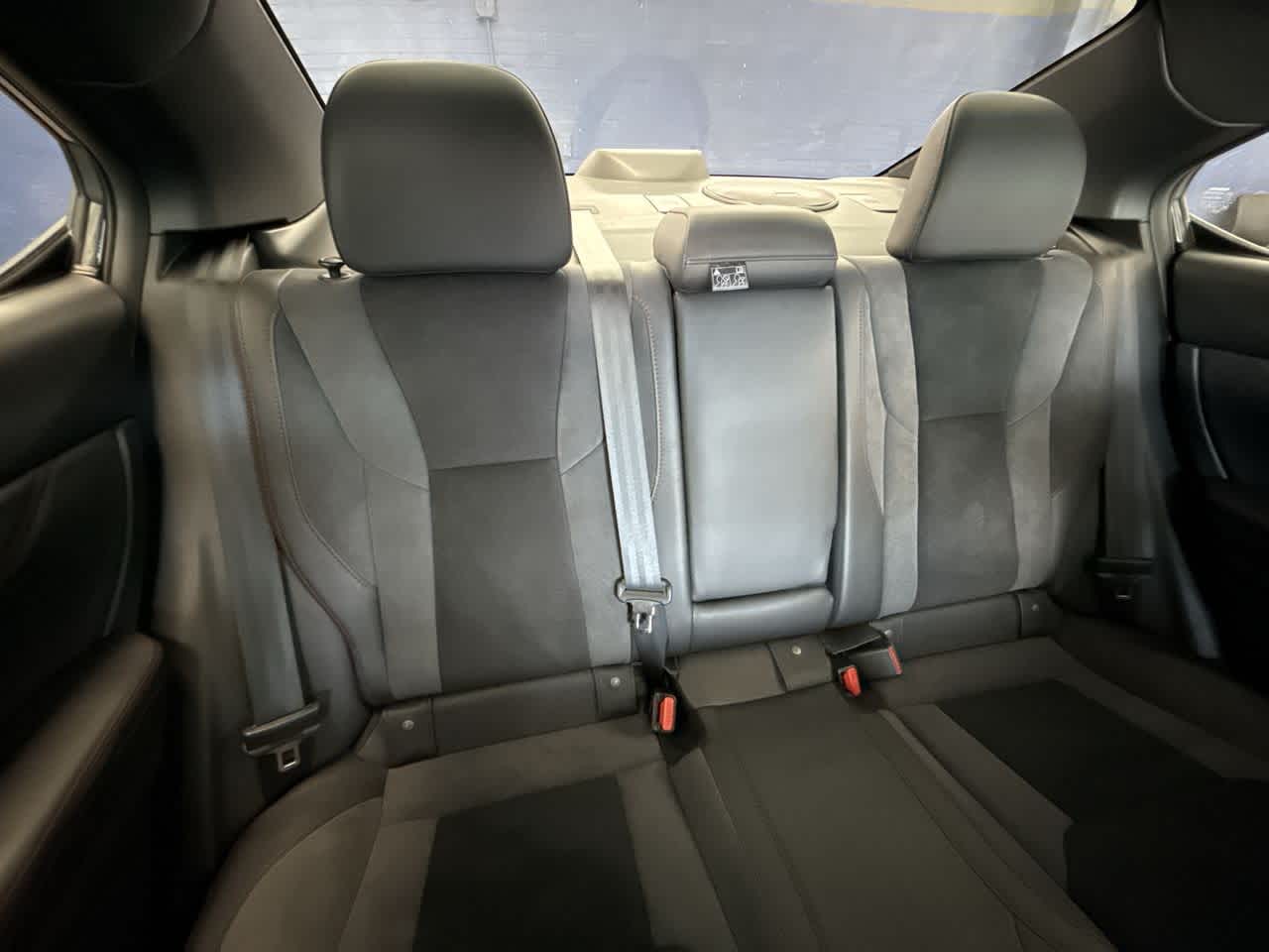Vehicle image 26 of 29