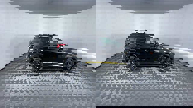 Vehicle image 7 of 28