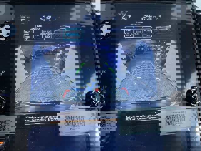 Vehicle image 20 of 28