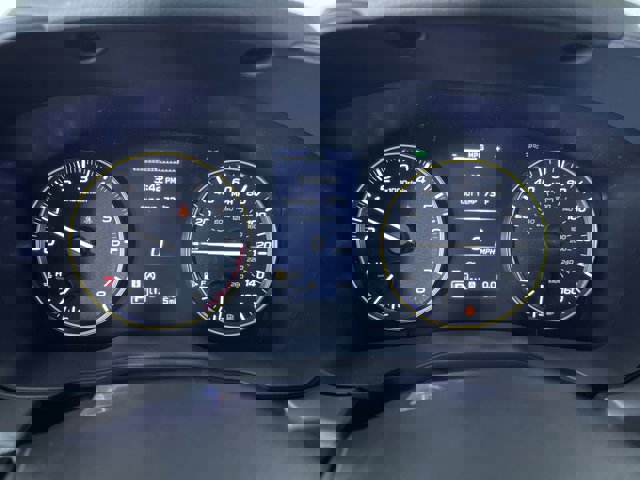 Vehicle image 18 of 28