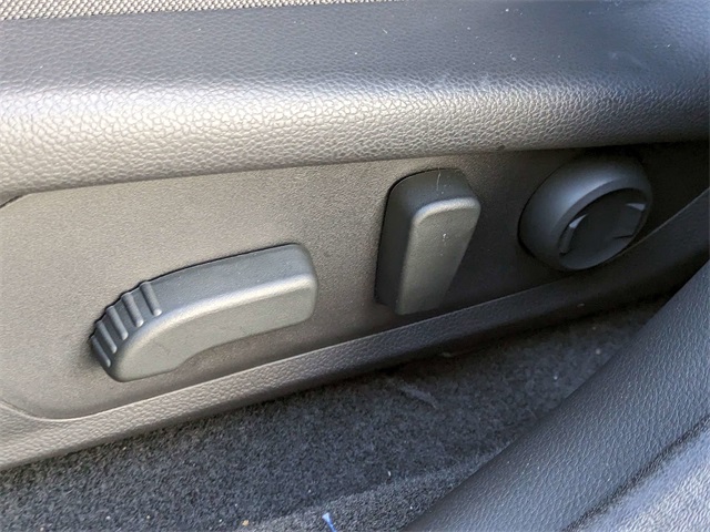 2025 Subaru Crosstrek Sport Image 18 of 30