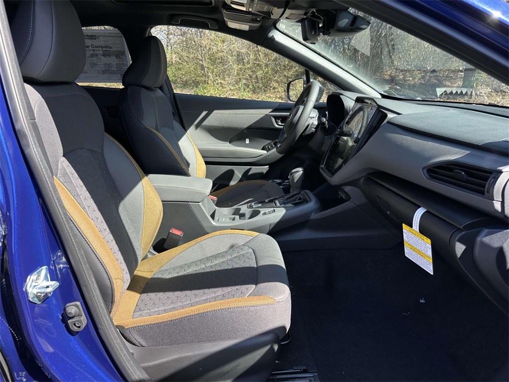 Vehicle image 10 of 25