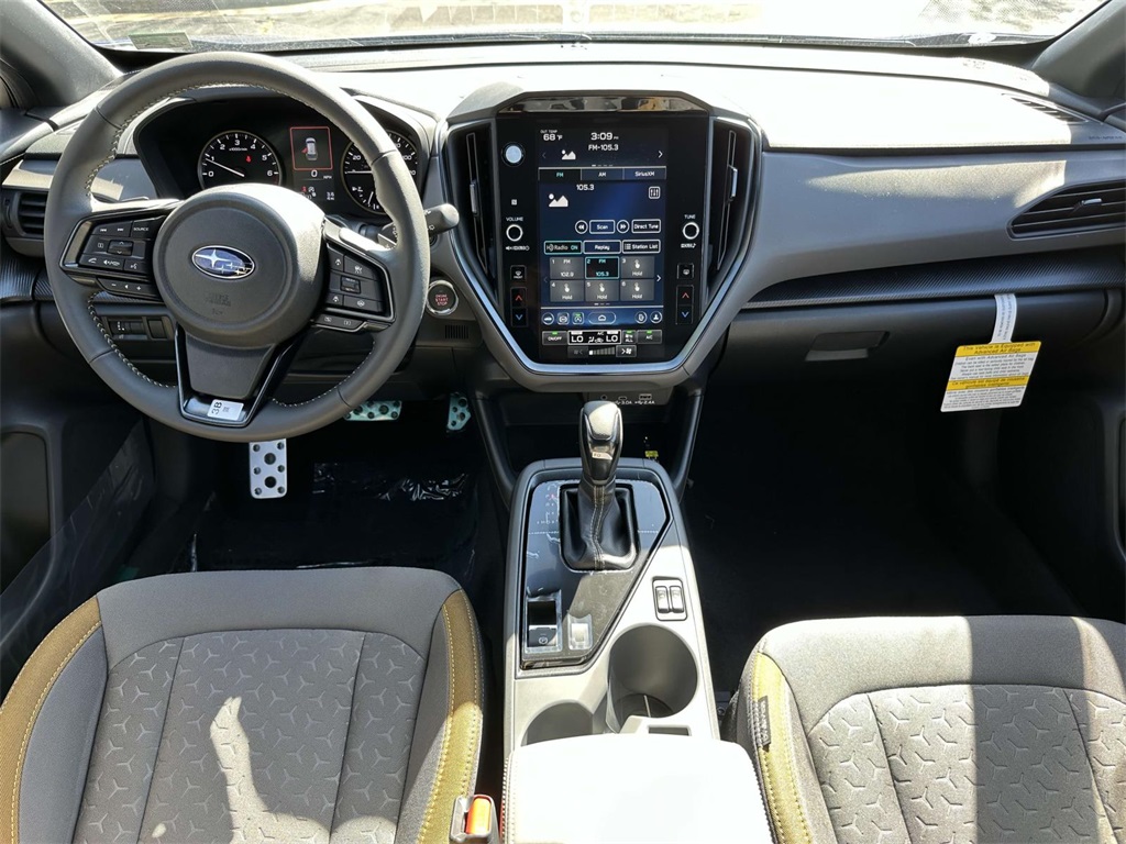 Vehicle image 18 of 25