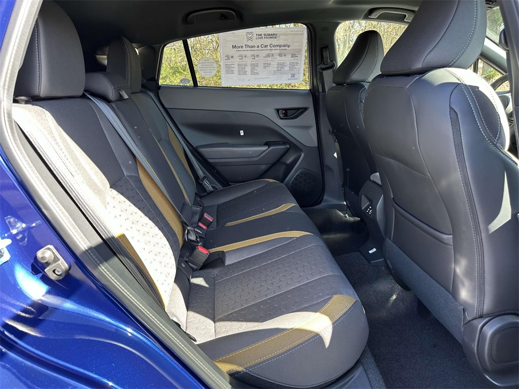 Vehicle image 11 of 25