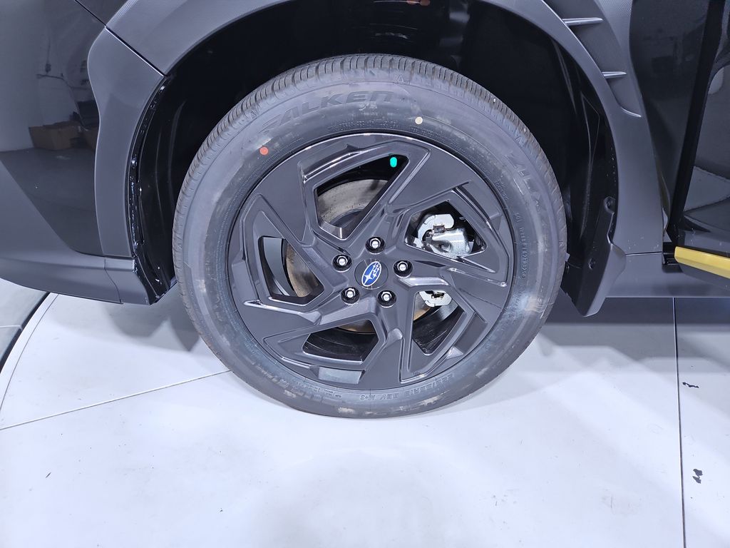 Vehicle image 9 of 28