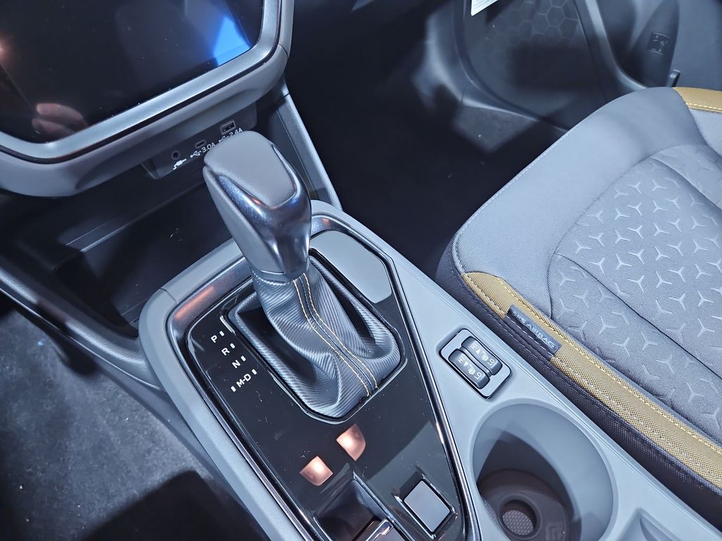 Vehicle image 22 of 28