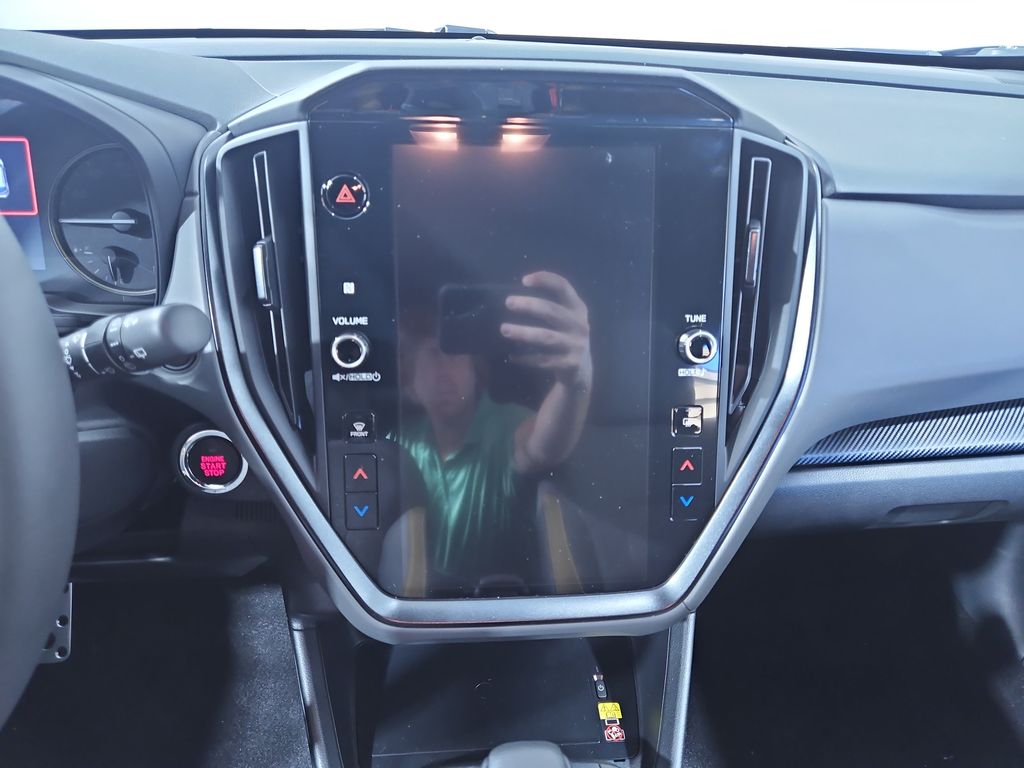Vehicle image 20 of 28