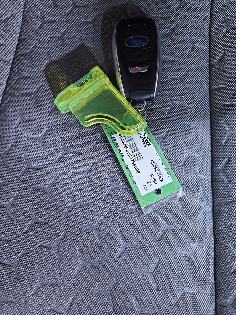 Vehicle image 25 of 28