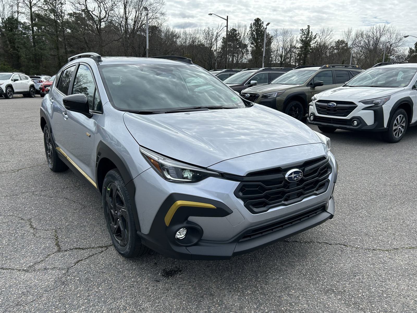 Vehicle image 4 of 36