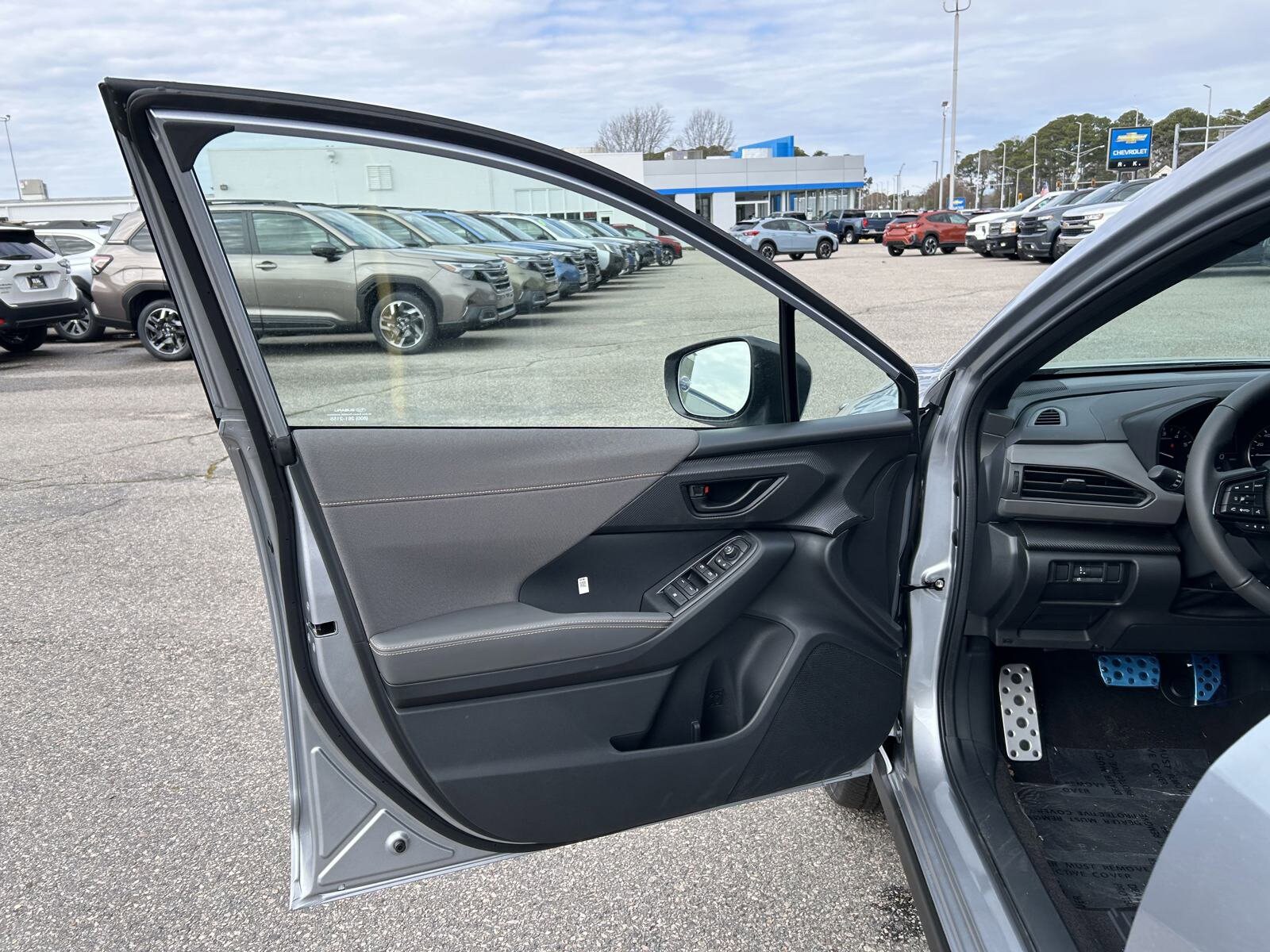 Vehicle image 15 of 36