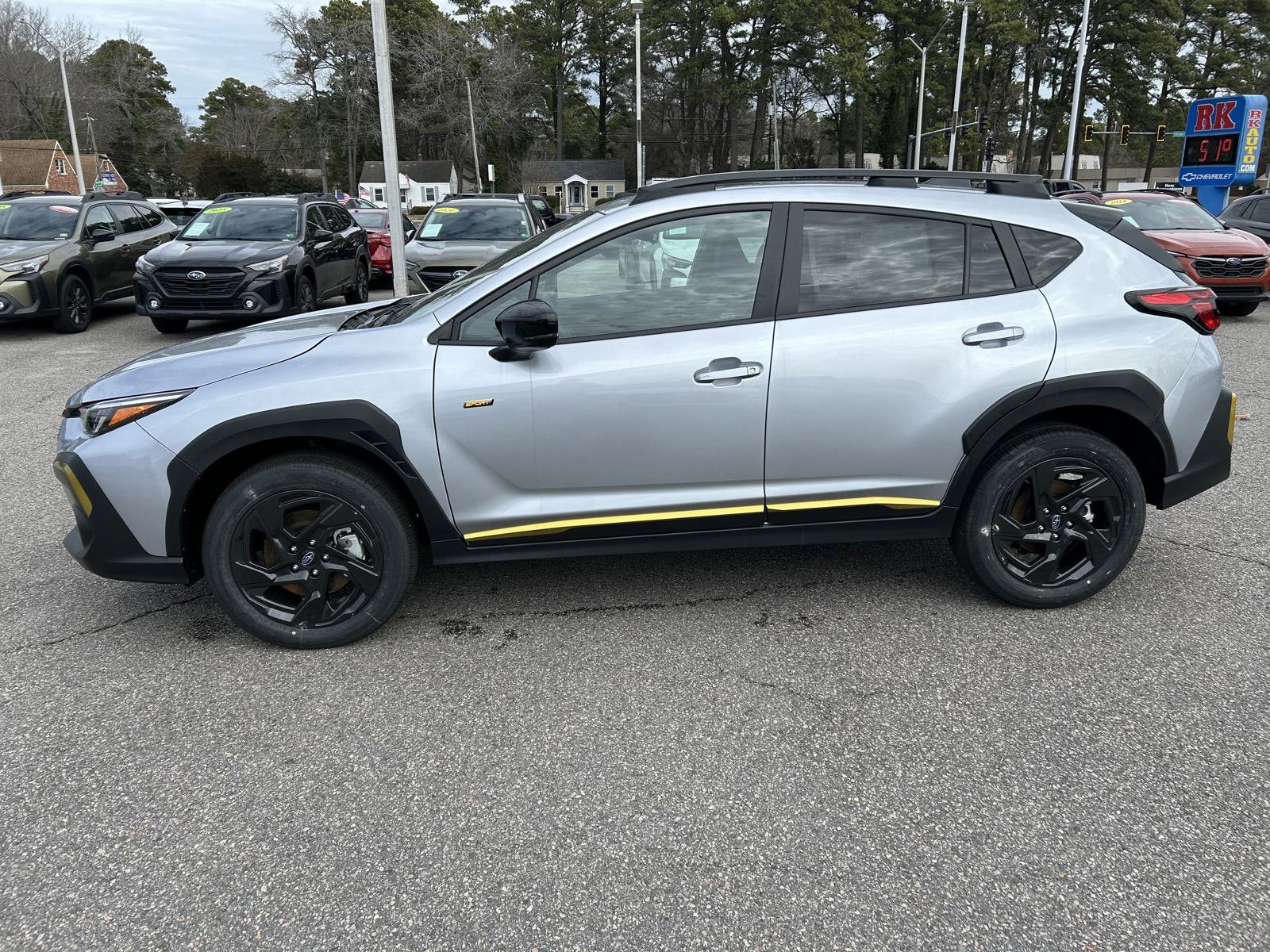 Vehicle image 11 of 36
