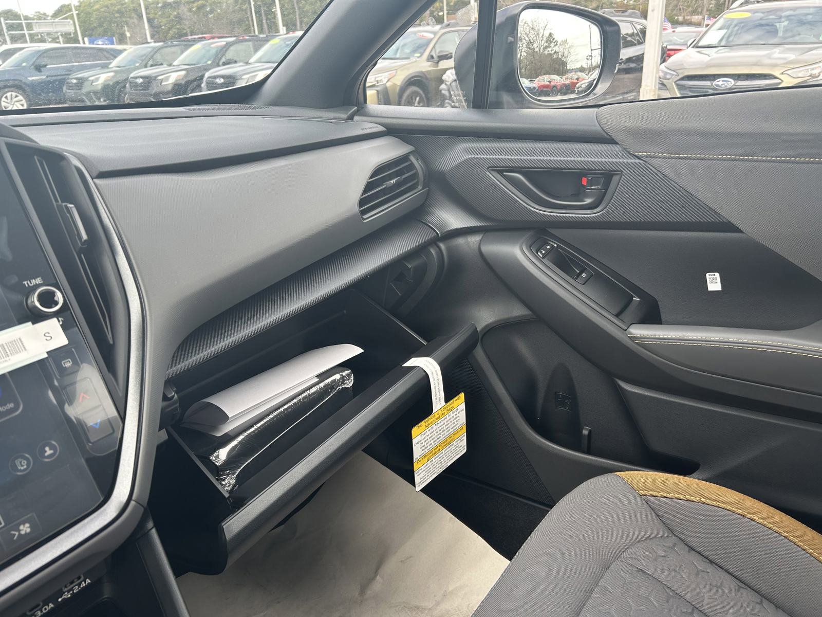 Vehicle image 27 of 36